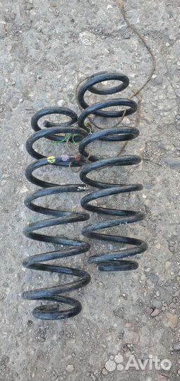 Пружины задние Volkswagen Golf 7 Пара