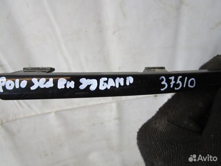 Молдинг заднего бампера правый VW Polo (Sed RUS) 2