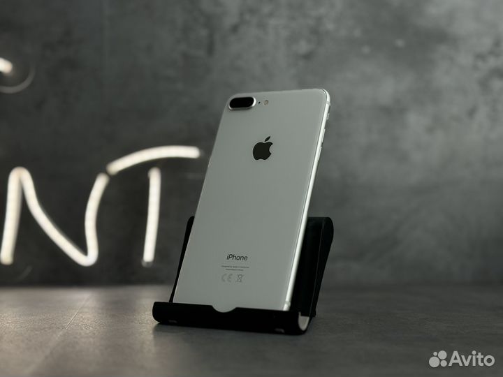 iPhone 8 Plus, 64 ГБ