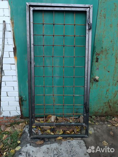 Дверь решётка металлическая