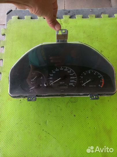 Панель приборов 