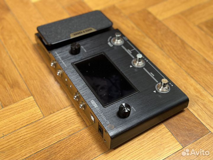 Гитарный процессор Hotone Ampero One