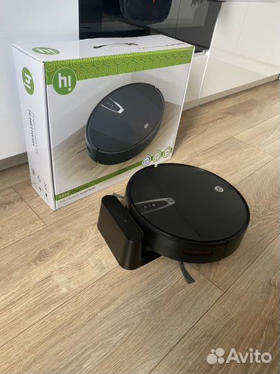 Робот пылесос hi
