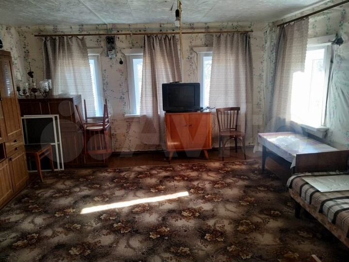 Дом 32,4 м² на участке 45,7 сот.