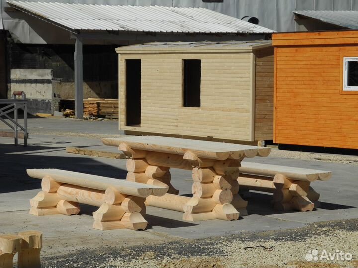 Сруб стола с лавками из бревна для Бани
