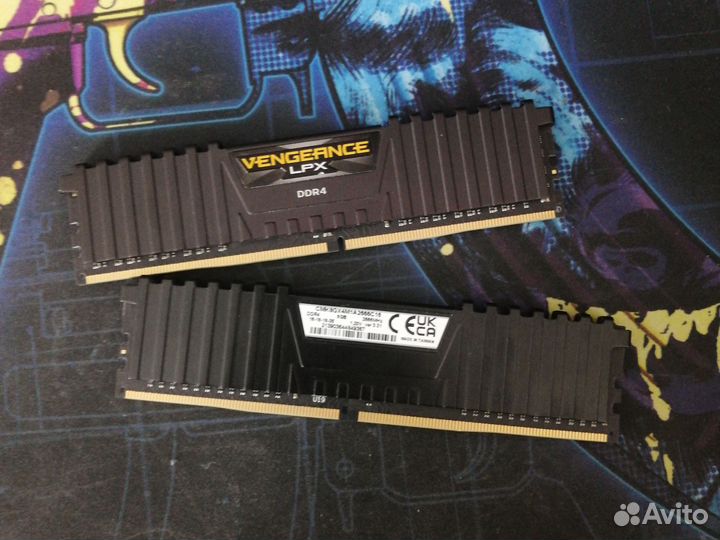 Оперативная память ddr4 две по 8G, 2666MHz