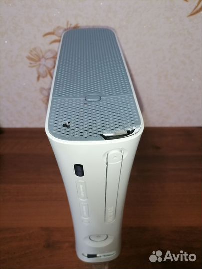 Xbox 360 fat + джостик + диски