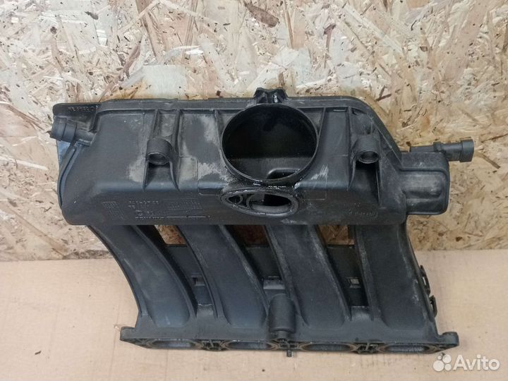 Коллектор впускной Nissan Almera g15