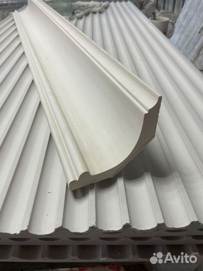 Карниз из гипса