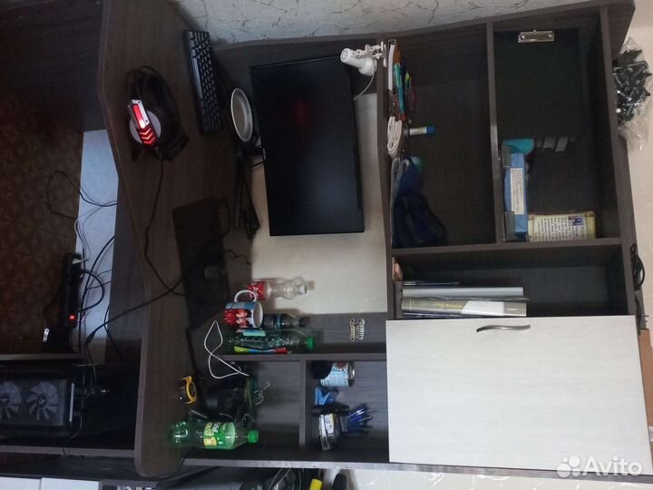 Компьютерный стол