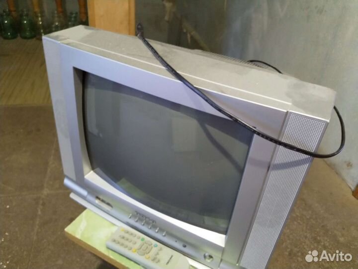 Телевизор бу filips и techno