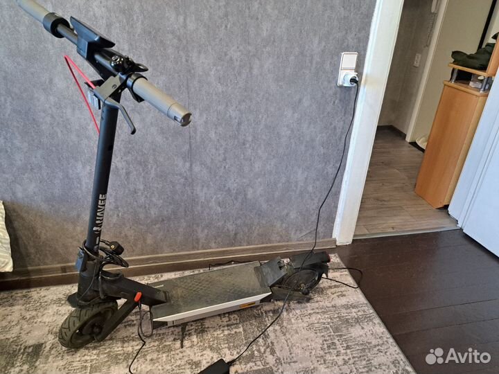 Электросамокат navee S40