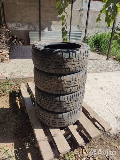 Nokian Tyres WR 255/55 R18