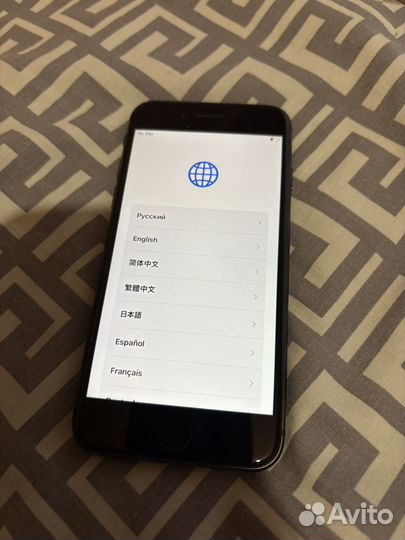 iPhone 8, 64 ГБ