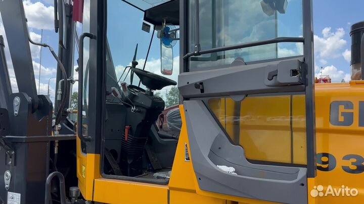 Фронтальный погрузчик Granit 930, 2023