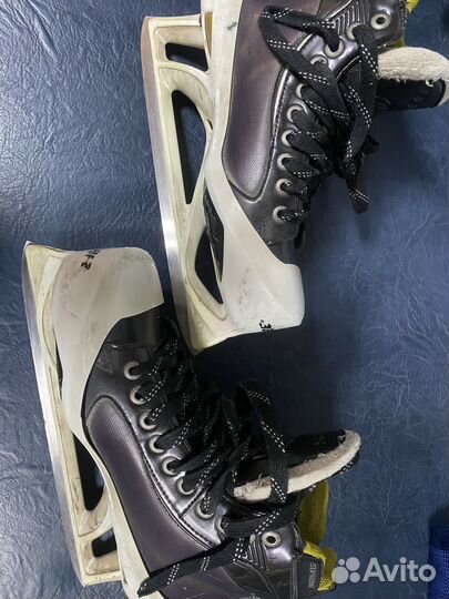 Вратарские коньки bauer one100