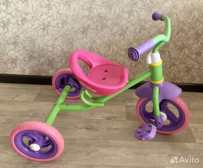 Трехколесный велосипед