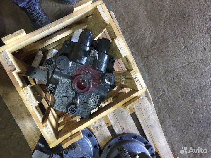 Гидромотор поворота Doosan DX520LCA K1000777A