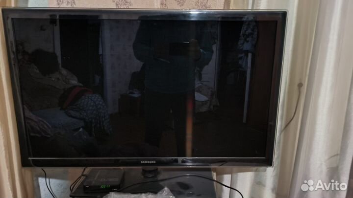 Телевизор samsung