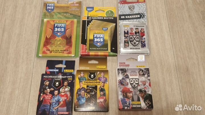 Наклейки и журналы panini