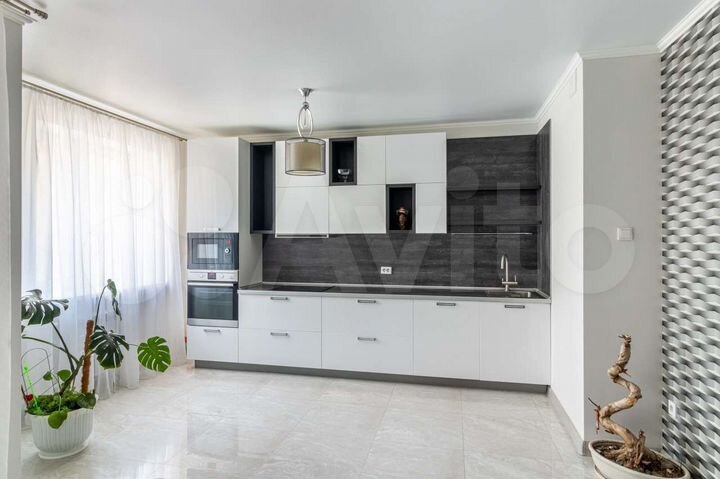 2-к. квартира, 64 м², 6/19 эт.