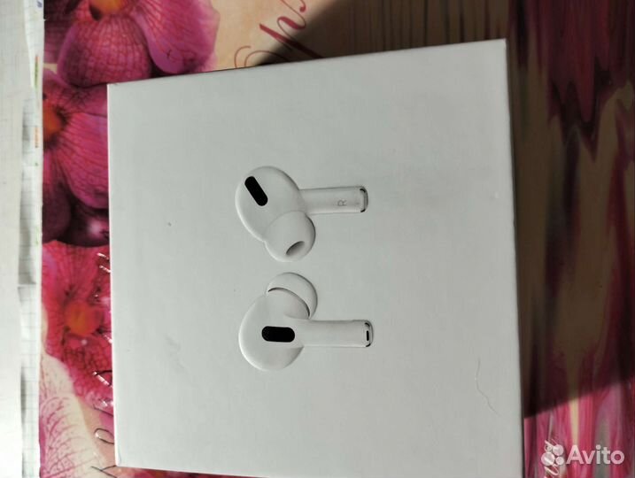 Наушники apple airpods pro wireless Charging Case