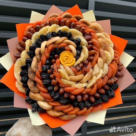 Букет из сухофруктов