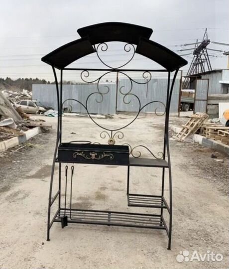 Беседка с мангалом