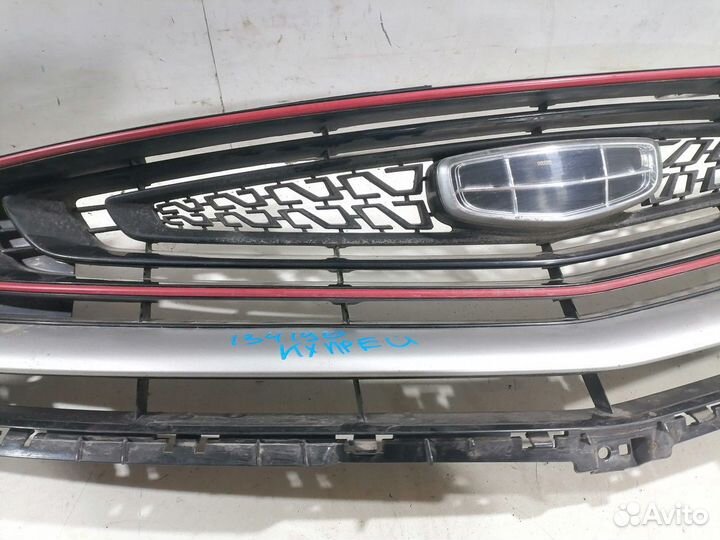 Решетка радиатора с эмблемой (Geely Coolray)