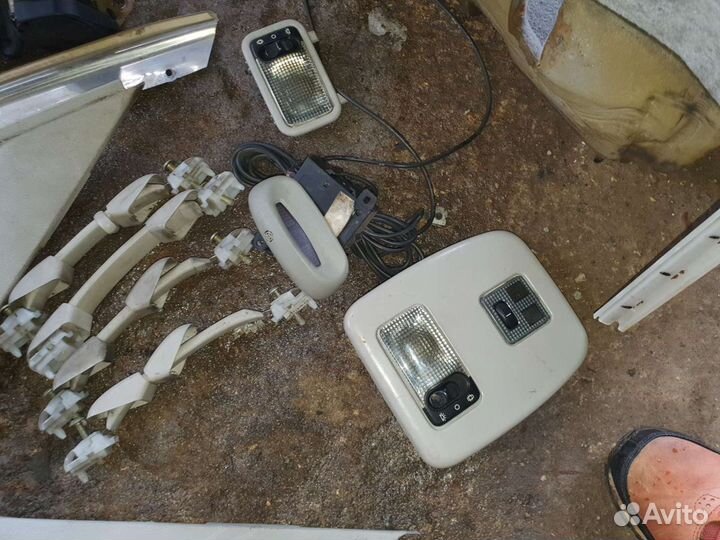 Плафон освещения салона на ситроен xsara 2002г