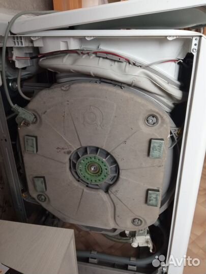 Стиральная машина с вертикальной загрузкой