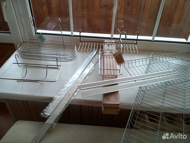 Мебельная фурнитура