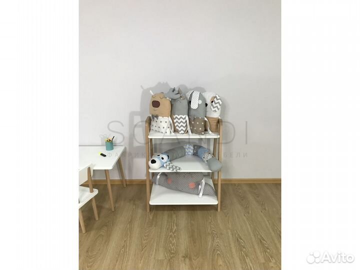 Детский стеллаж из бука