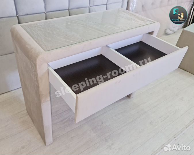 Туалетный столик