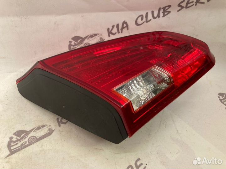 Фонарь в крышку багажника задний левый Kia Ceed JD