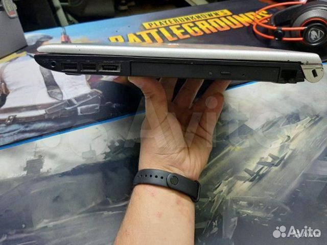 Тошиба i5 4 Ядра Radeon 7400 - 2GB 500 GB