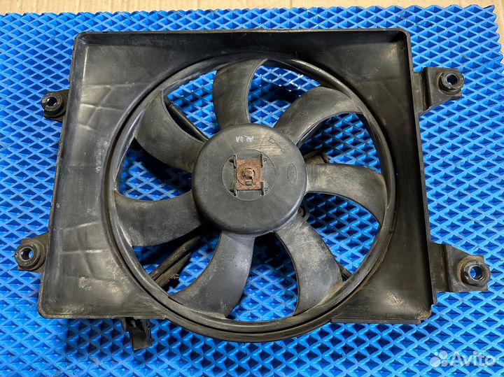 Диффузор радиатора Hyundai Accent