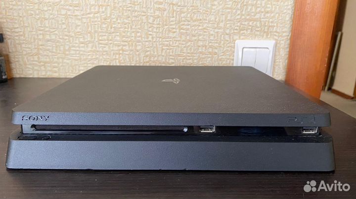 Игровая приставка ps4 slim 1tb