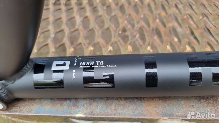 Рама Octane One, Zircus