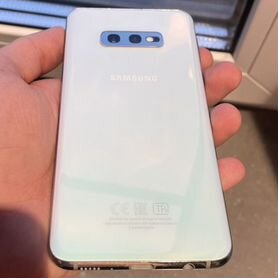 Samsung Galaxy S10e, 6/128 ГБ