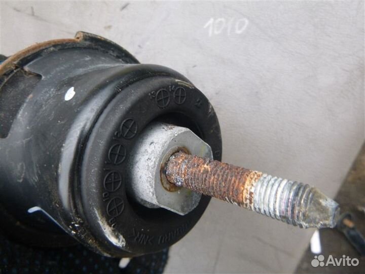 Подушка двс Subaru Legacy BM9 EJ255 2010