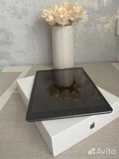 Планшет apple iPad 9 поколения