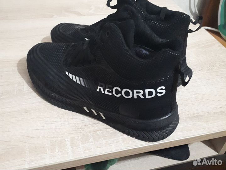 Кроссовки зимние на мальчика