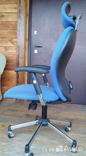 Офисное кресло Бюрократ