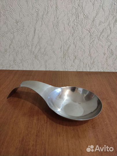 Подставка под ложку