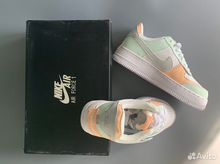 Кроссовки женские Nike Air Force 1