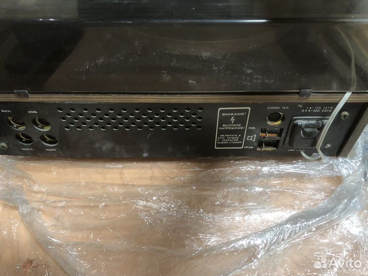 Проигрыватель akords 001