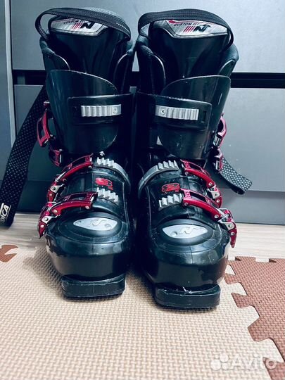 Горнолыжные ботинки 44