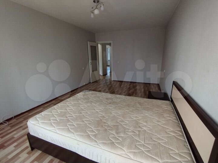 2-к. квартира, 67,6 м², 3/12 эт.