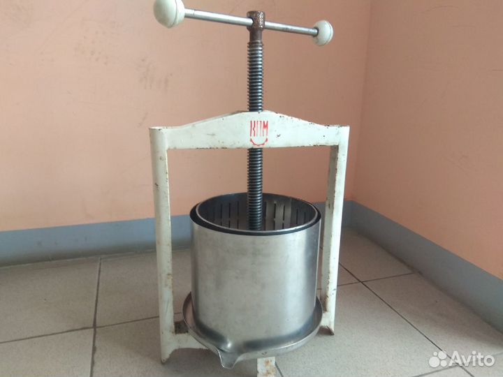 Пресс для отжима сока из яблок, винограда, мезги